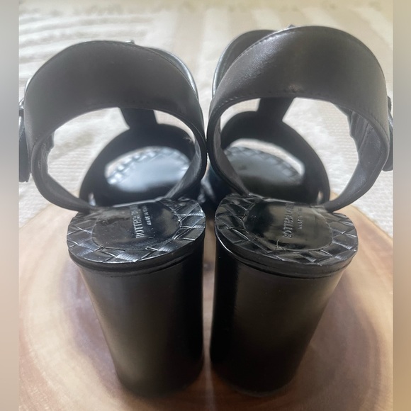 Bottega Veneta Embroidered Color Block Heel - Picture 6 of 7